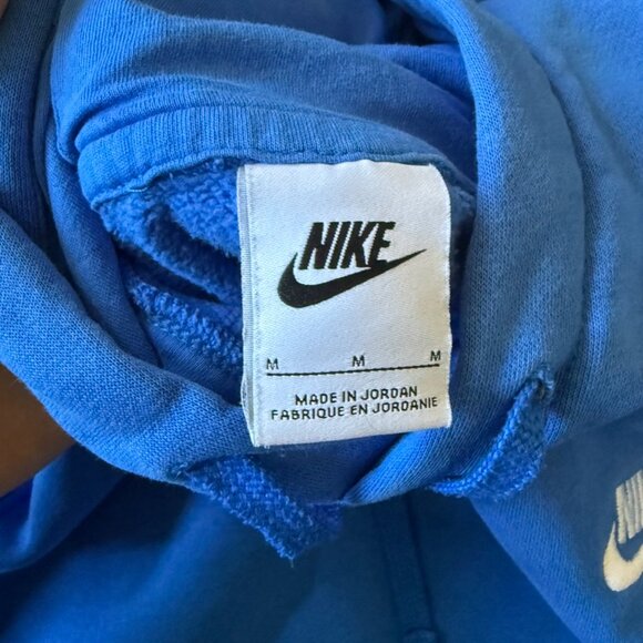 Kids Like New NIKE blue hoodie in size M - Picture 3 of 3